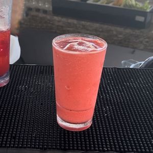 Copo de Daiquiri de morango 