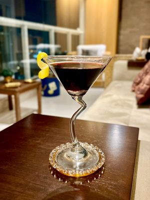 Taça de LBV Martini, drink feito com vinho do Porto LBV, vodka e suco de Cranberry