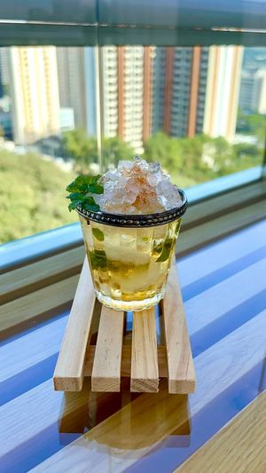 Copo de Mint Julep para comemorar o Mint Julep Day (30/5) 